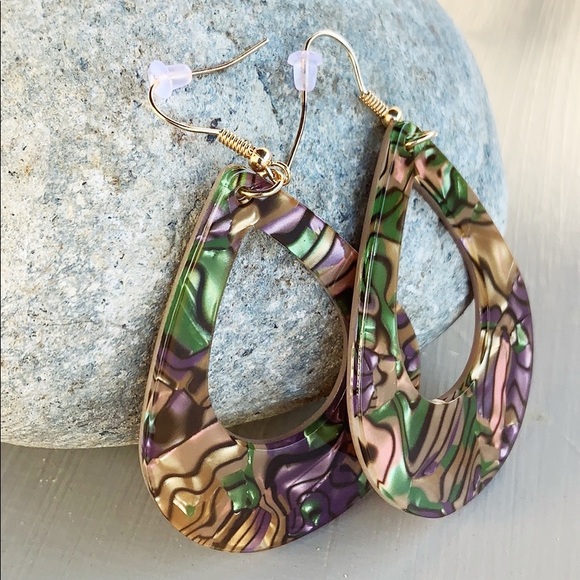Jewelry - Acrylic earrings. Lightweight & stunning!